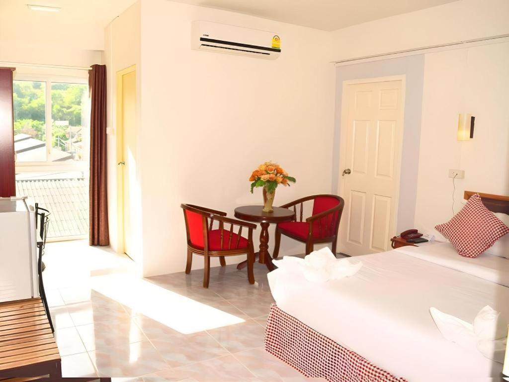Hotel De Ratt Phuket Patong Ngoại thất bức ảnh