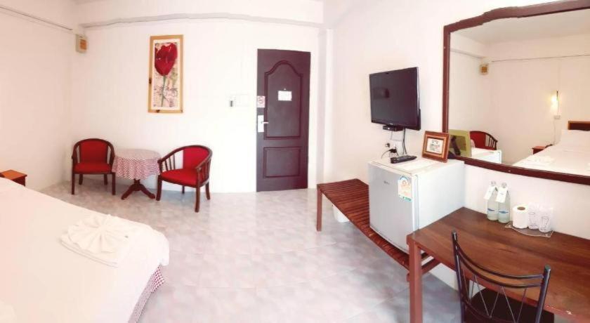 Hotel De Ratt Phuket Patong Ngoại thất bức ảnh